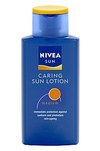NIVEA SUN įdegio losjonas
